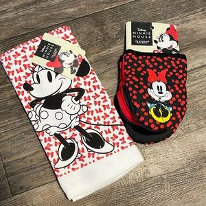Disney Minnie Mouse 2pk towels and oversized mini Mitts